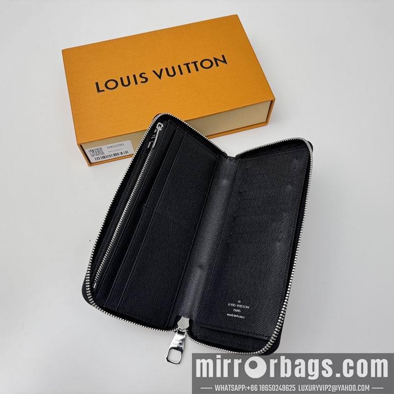 LV Replica Bags M62295 19X10cm