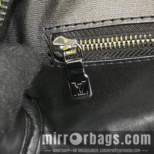 LV Replica Bags Dopp Kit M10144 28x15x16.5cm gf