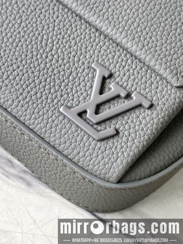 LV Replica Bags Pilot M83560 20x12x5.5cm gf