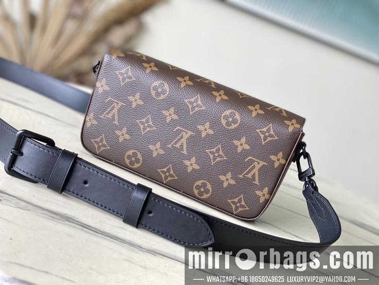 LV Replica Bags Montsouris M83567 22x12x6cm gf1