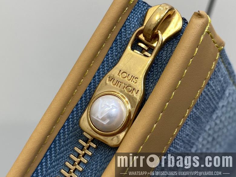 LV Replica Bags Voyage M61692 27x21x6cm gf.