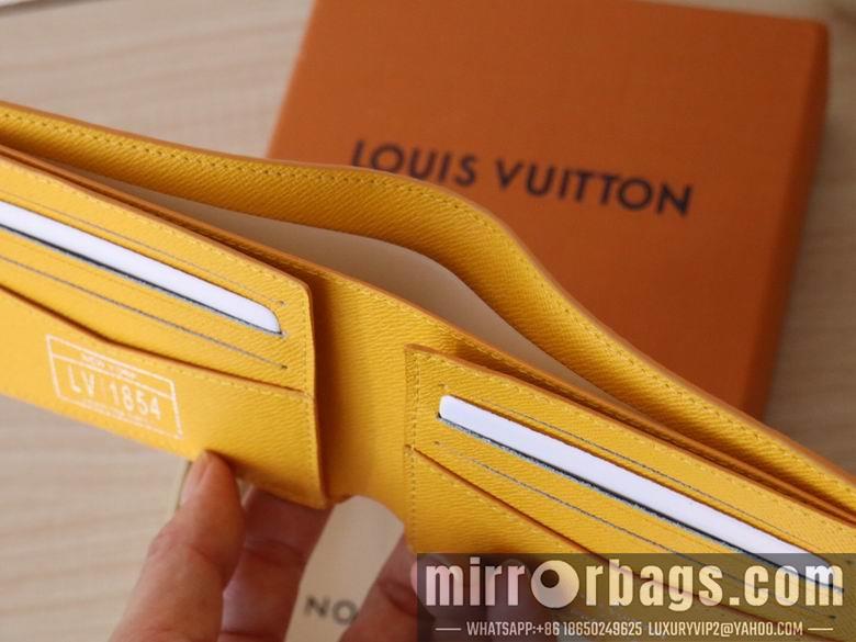 LV Replica Bags M12866 11X9X2cm