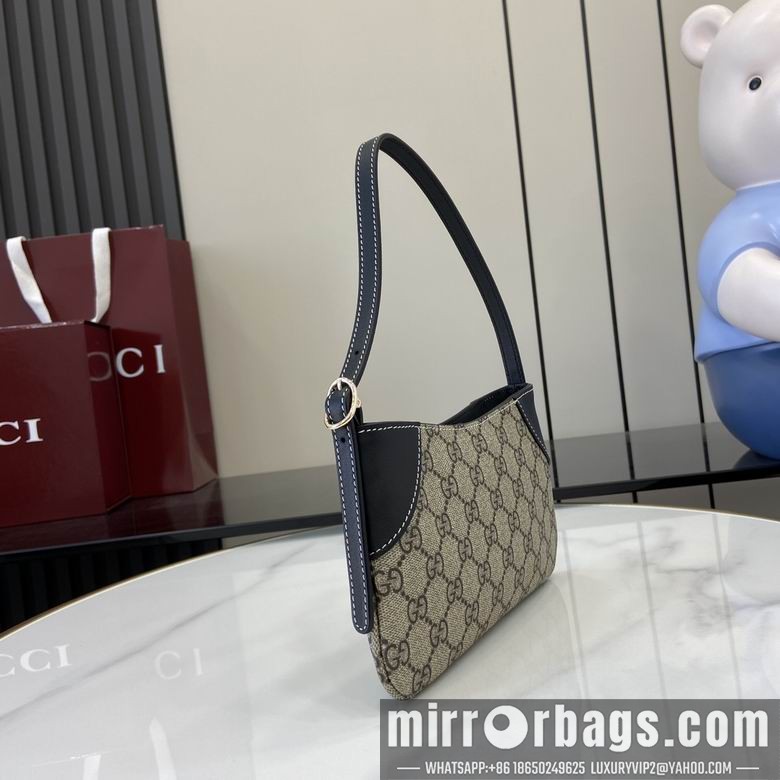 Gucci Replica Bags 820696 23X13X2cm