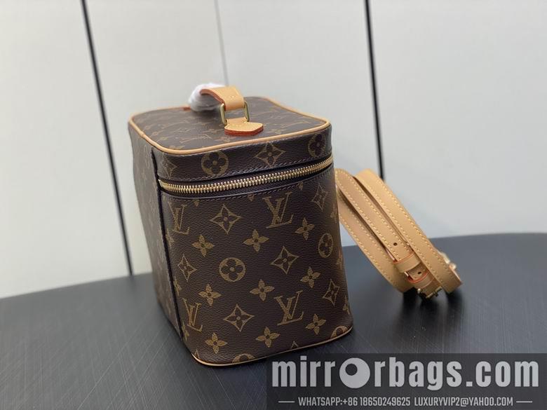 LV Replica Bags NiceNano M42265 24x18x14.5cm gf