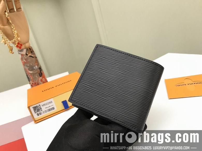 LV Replica Bags M62289 10.5X10.5cm