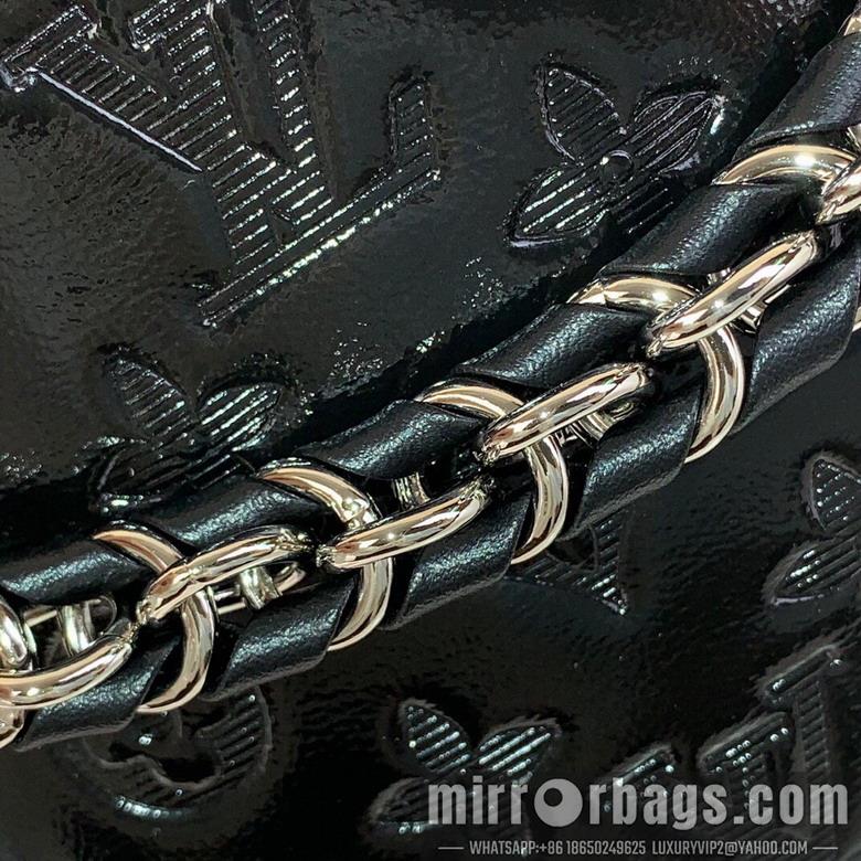 LV Replica Bags Cruise M13484 23x27x8cm gf