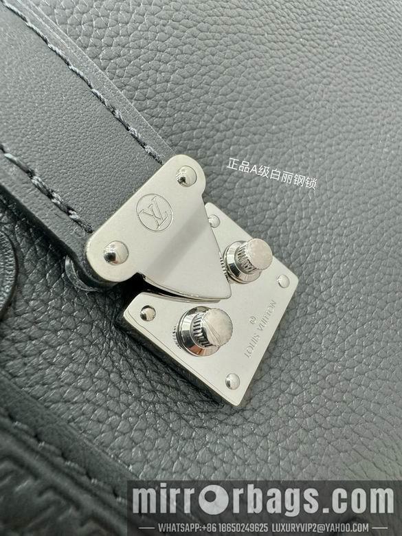 LV Replica Bags M25160 18X12.5X8cm