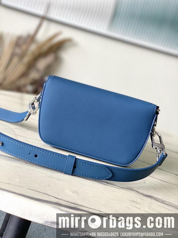 LV Replica Bags Pilot M83563 20x12x5.5cm gf