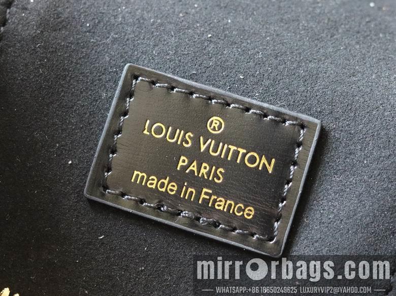 LV Replica Bags M47125 19X11.5X6.5cm