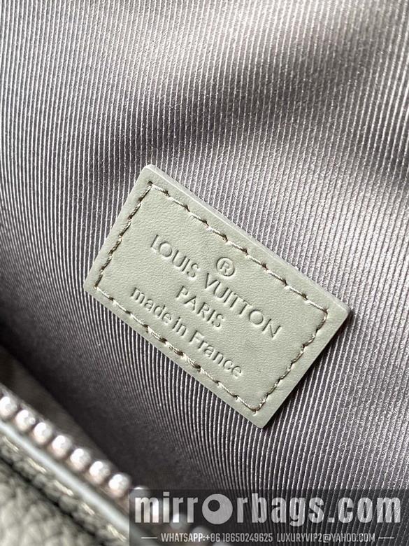 LV Replica Bags Pilot M83560 20x12x5.5cm gf