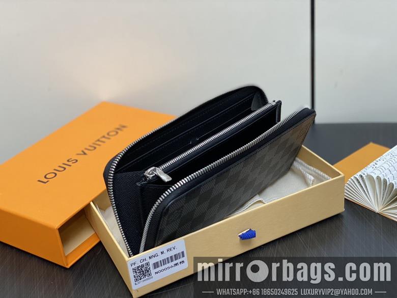 LV Replica Bags Zippy M11611 21x2.5x10cm gf1