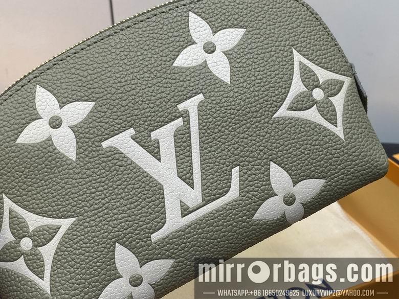 LV Replica Bags By the Pool M82493 17x12x6cm gf