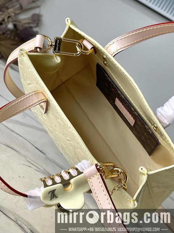 LV Replica Bags Reade M24144 22x16.5x11cm gf
