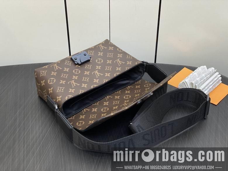 LV Replica Bags S-Cape M46794 28x16x10cm gf