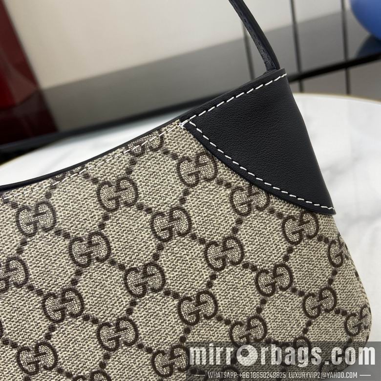 Gucci Replica Bags 820696 23X13X2cm