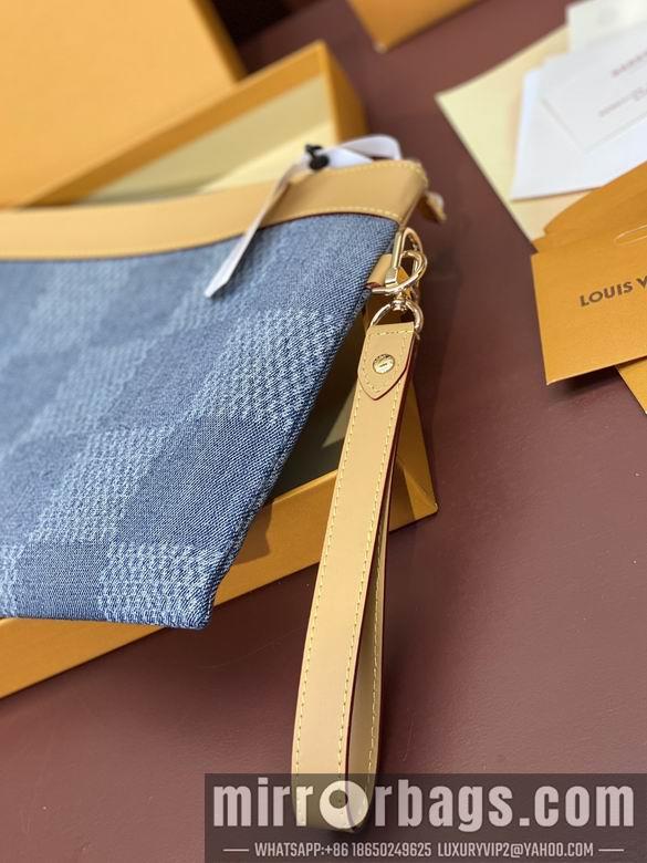 LV Replica Bags M81570 30X21.5X1cm