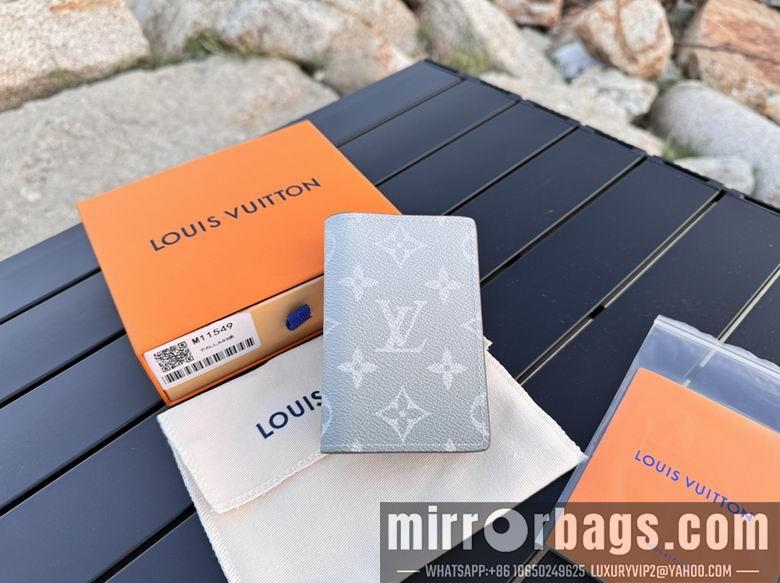 LV Replica Bags M11548 7.5X11.1X1cm YG 2colour