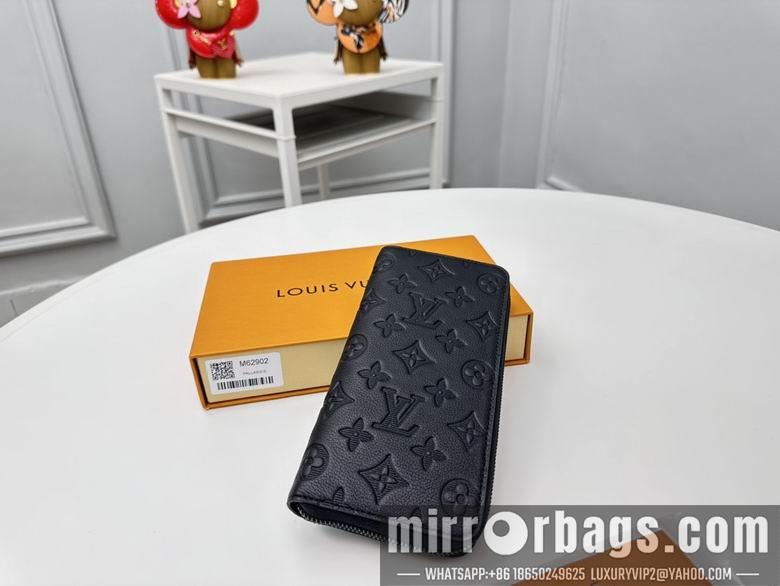 LV Replica Bags M62902 10X20X2cm