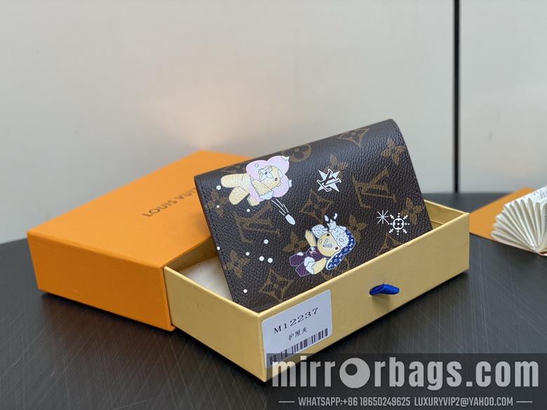 LV Replica Bags Candy M12237 14x2.5x10cm gf