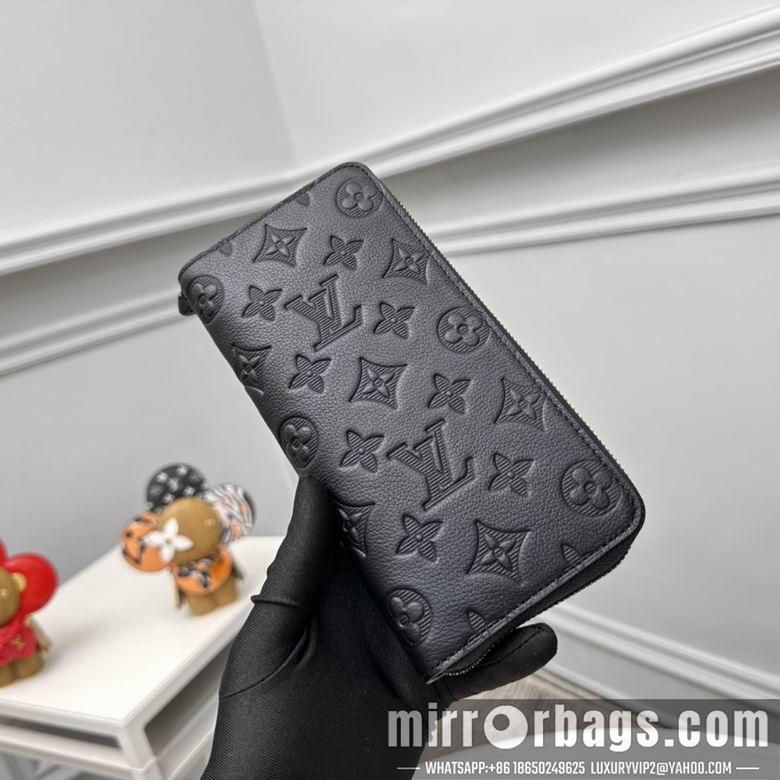 LV Replica Bags M62902 10X20X2cm