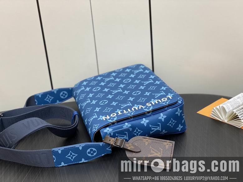 LV Replica Bags District M23785 26x20x7cm gf