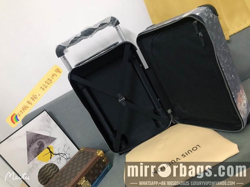 LV Replica Bags LV Horizon 35x23x55cm Qs