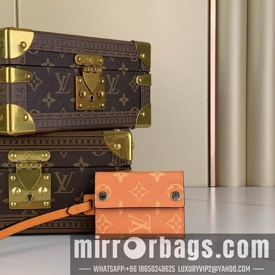 LV Replica Bags Necklace m83153 7.6x10x0.5cm gf1