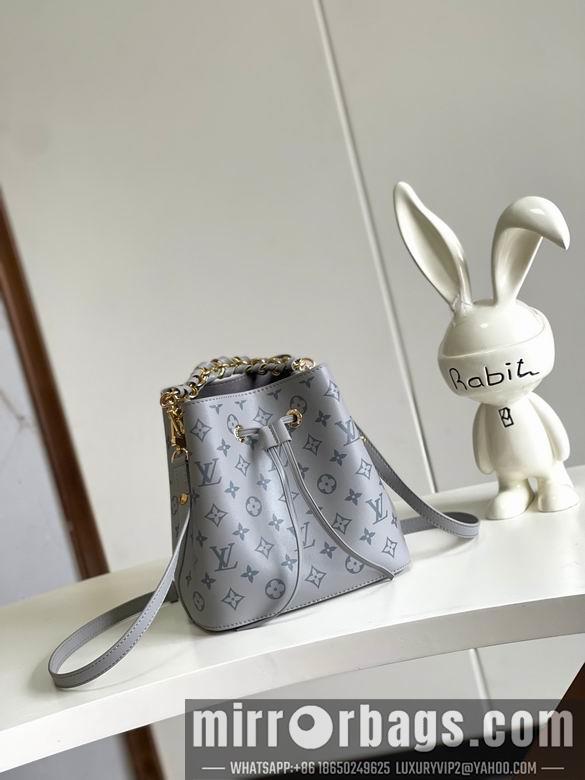 LV Replica Bags M45716 20X20X13cm