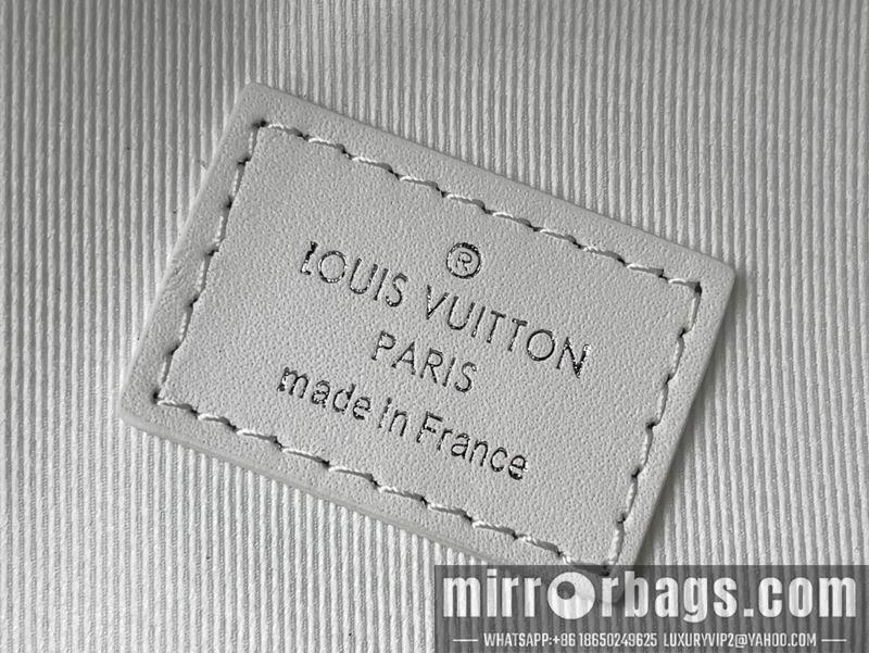 LV Replica Bags Multipocket M21846印花 30x40x15.5cm gf