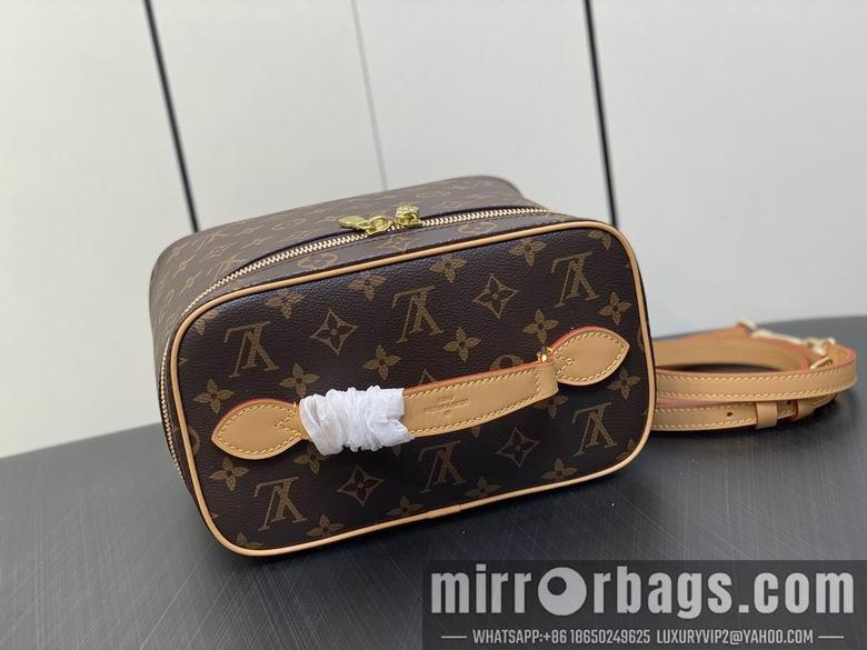 LV Replica Bags NiceNano M42265 24x18x14.5cm gf