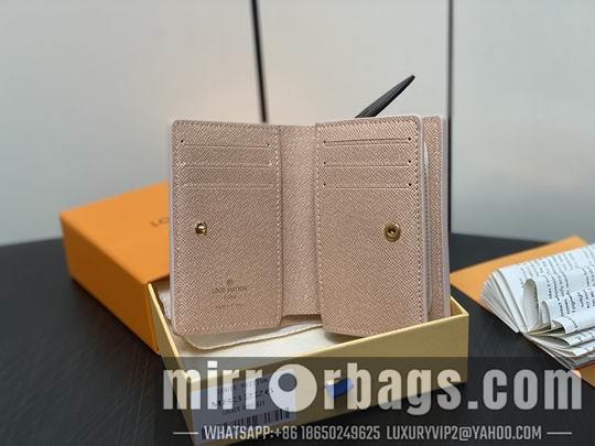 LV Replica Bags Clea M83226 11x8.5x3.5cm gf