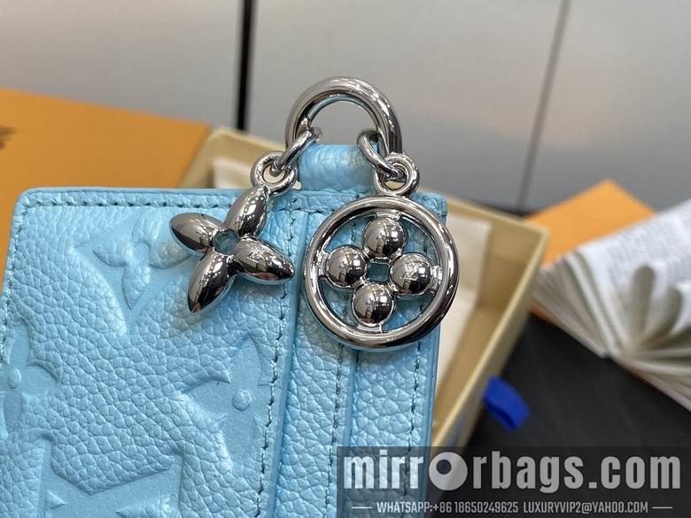 LV Replica Bags Charms M82171 10.2x7.3x0.3cm gf