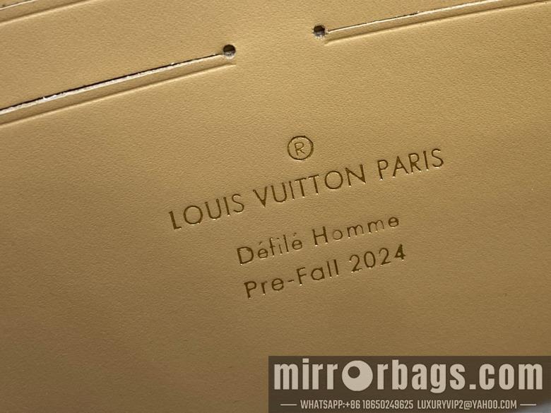 LV Replica Bags Voyage M61692 27x21x6cm gf.