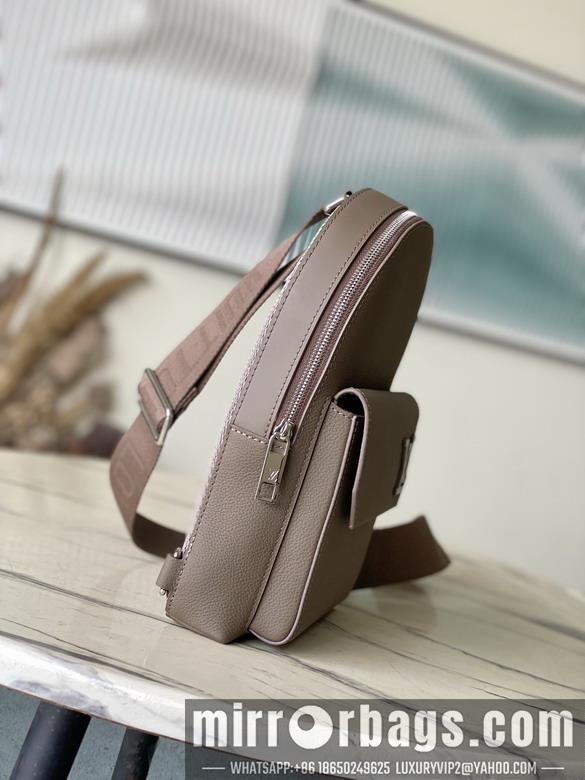 LV Replica Bags Pilot M23736 20x30x4cm gf