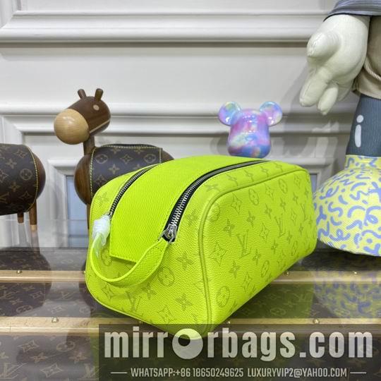 LV Replica Bags Dopp Kit M10144 28x15x16.5cm gf