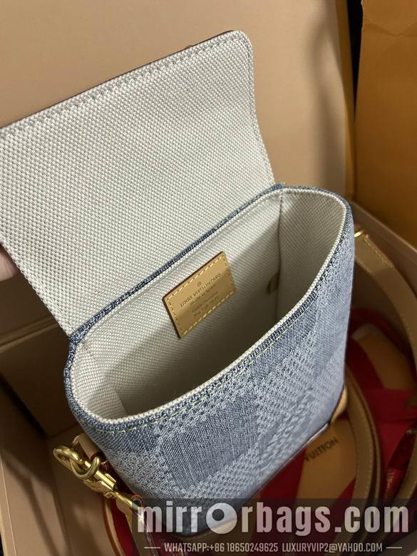 LV Replica Bags N40751 15X18X7cm
