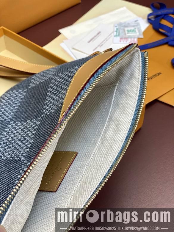 LV Replica Bags M81570 30X21.5X1cm