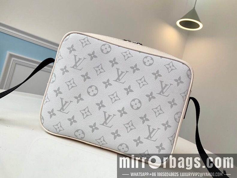 LV Replica Bags Outdoor 25x19x9 cm gf