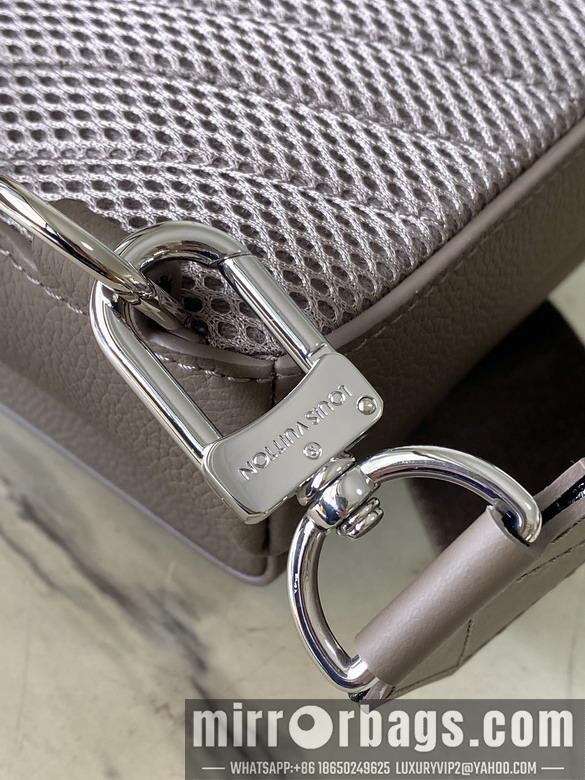 LV Replica Bags Pilot M23736 20x30x4cm gf