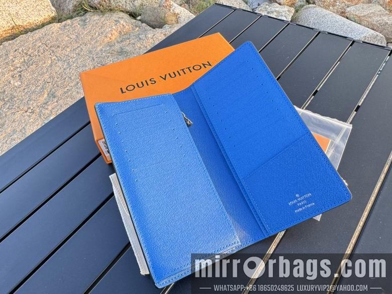 LV Replica Bags M11580 19X10X2cm