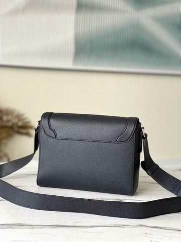 LV Replica Bags Flap M30807 28.3x18.3x4.3 cm gf