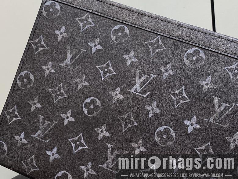 LV Replica Bags Voyage M11764 27x21x6cm gf