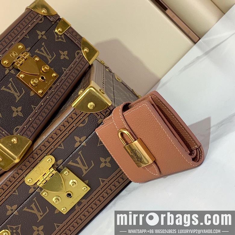 LV Replica Bags Portfoille Locky M12408 11x8.5x2cm gf1