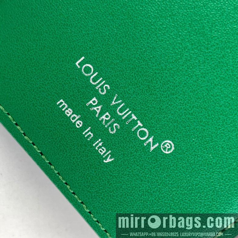 LV Replica Bags m13185 9.5x0.5x6.5cm gf