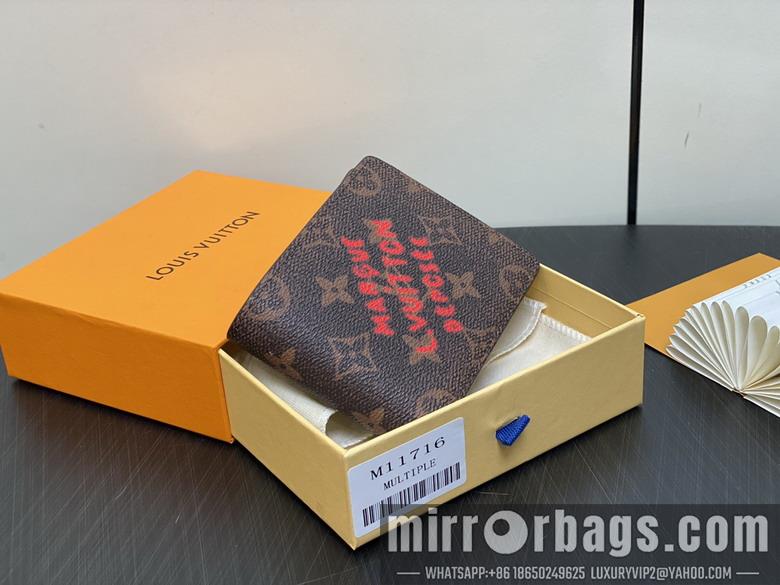 LV Replica Bags Multiple M11716 11.5x9x1.5cm gf