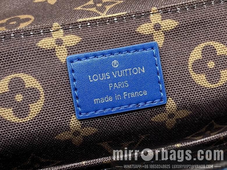 LV Replica Bags District M23785 26x20x7cm gf