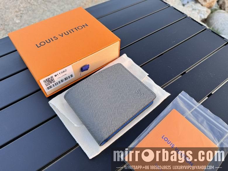 LV Replica Bags M11582 11X8.5X2cm