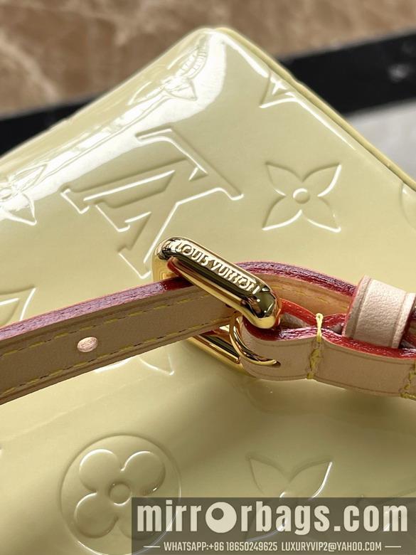 LV Replica Bags Reade M24144 22x16.5x11cm gf