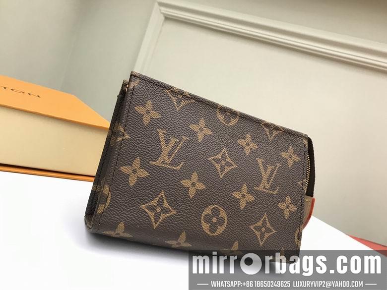 LV Replica Bags M47546 15X10X4.5cm