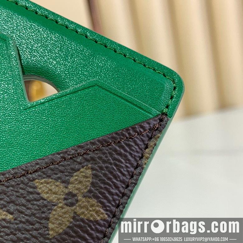 LV Replica Bags m13185 9.5x0.5x6.5cm gf